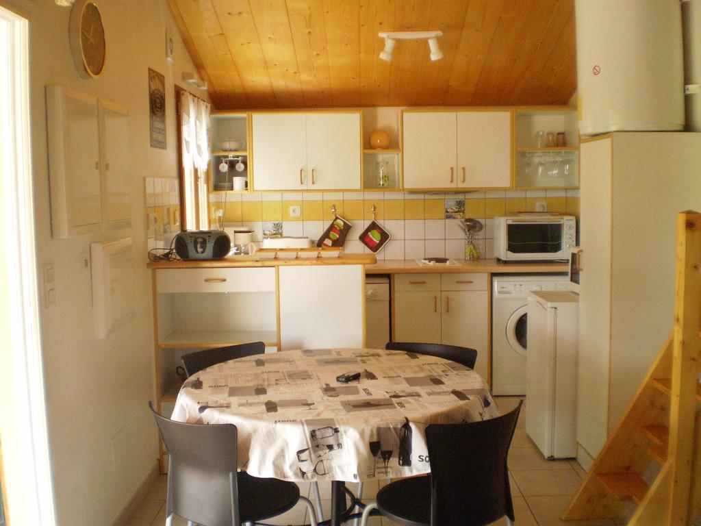 Gite Les Roziers Montmurat Quarto foto